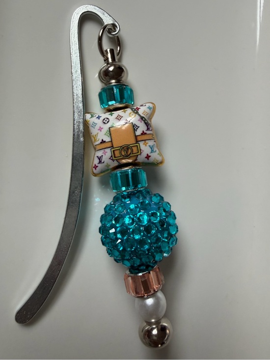 Handmade Accessories - BEADED BOOKMARKS!! HANDMADE 🩷
